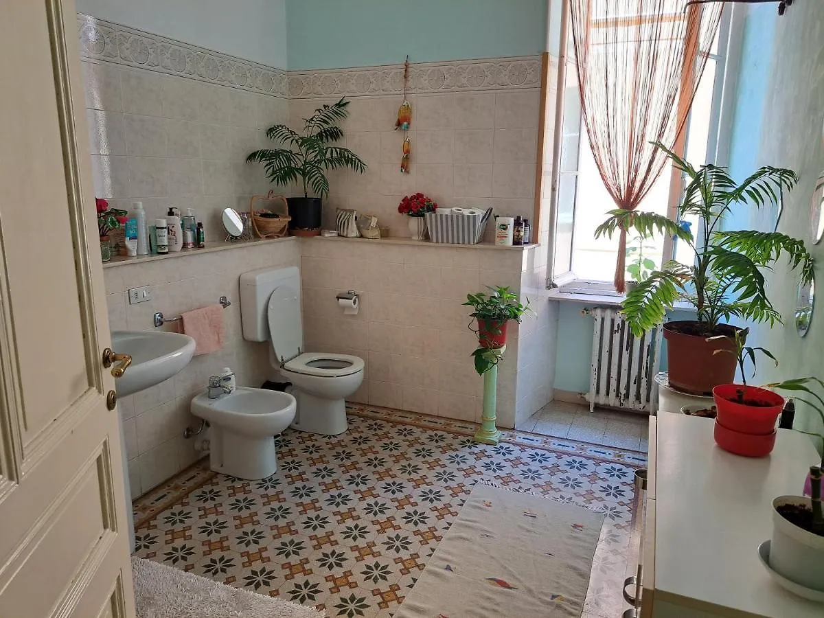 Homestay Camera Privata Vicino Al Teatro Ariston Apartment Sanremo Italy